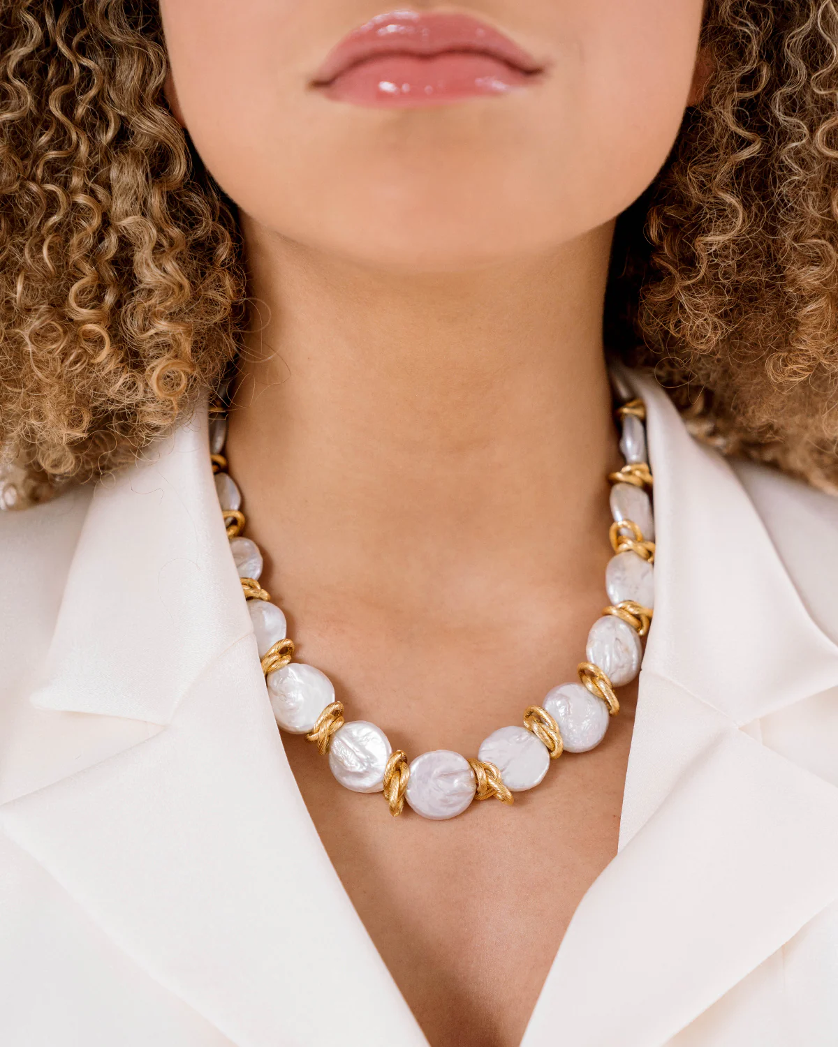 Coin Pearl Link Necklace - Image 3