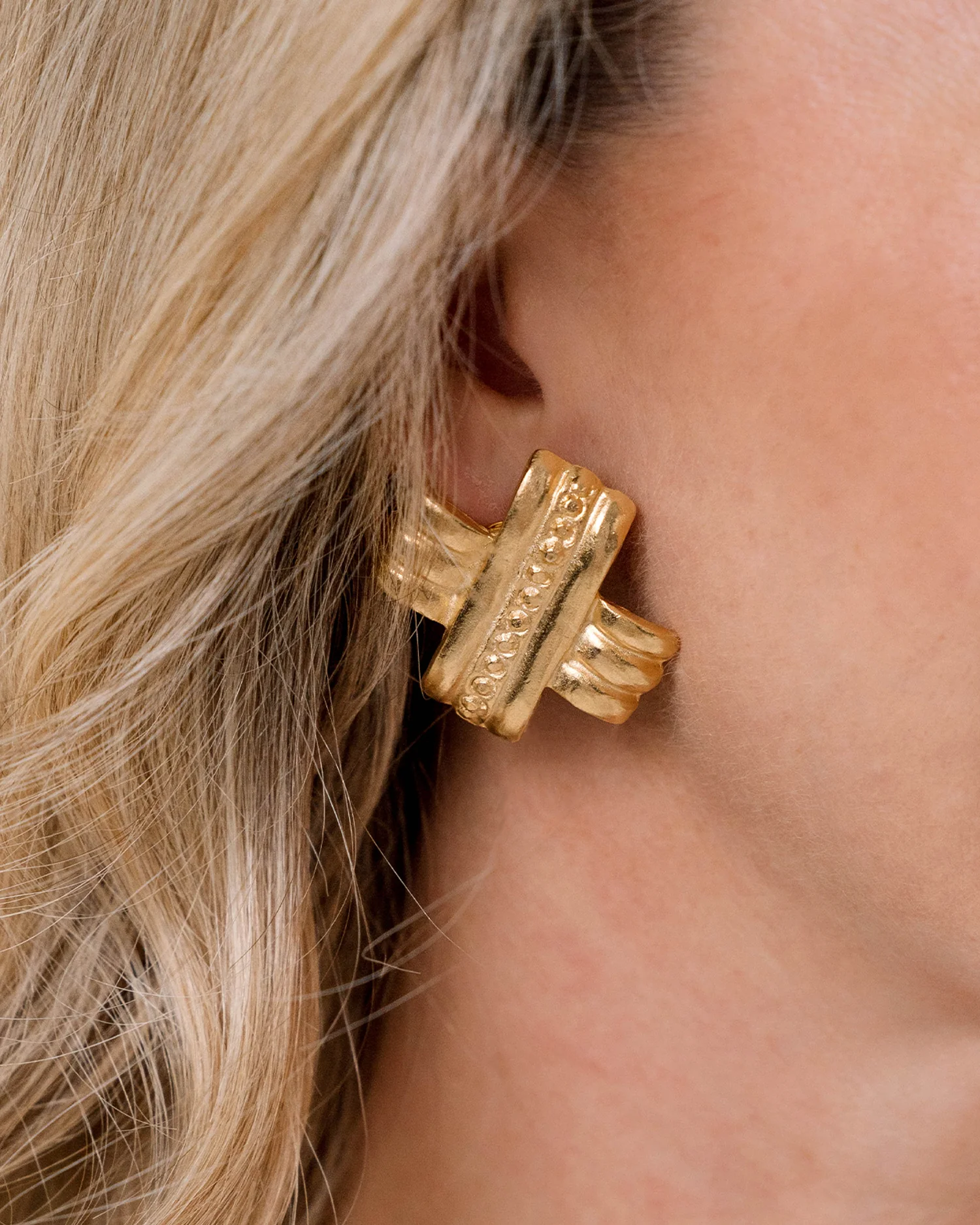 Large Clad X Studs - Image 3