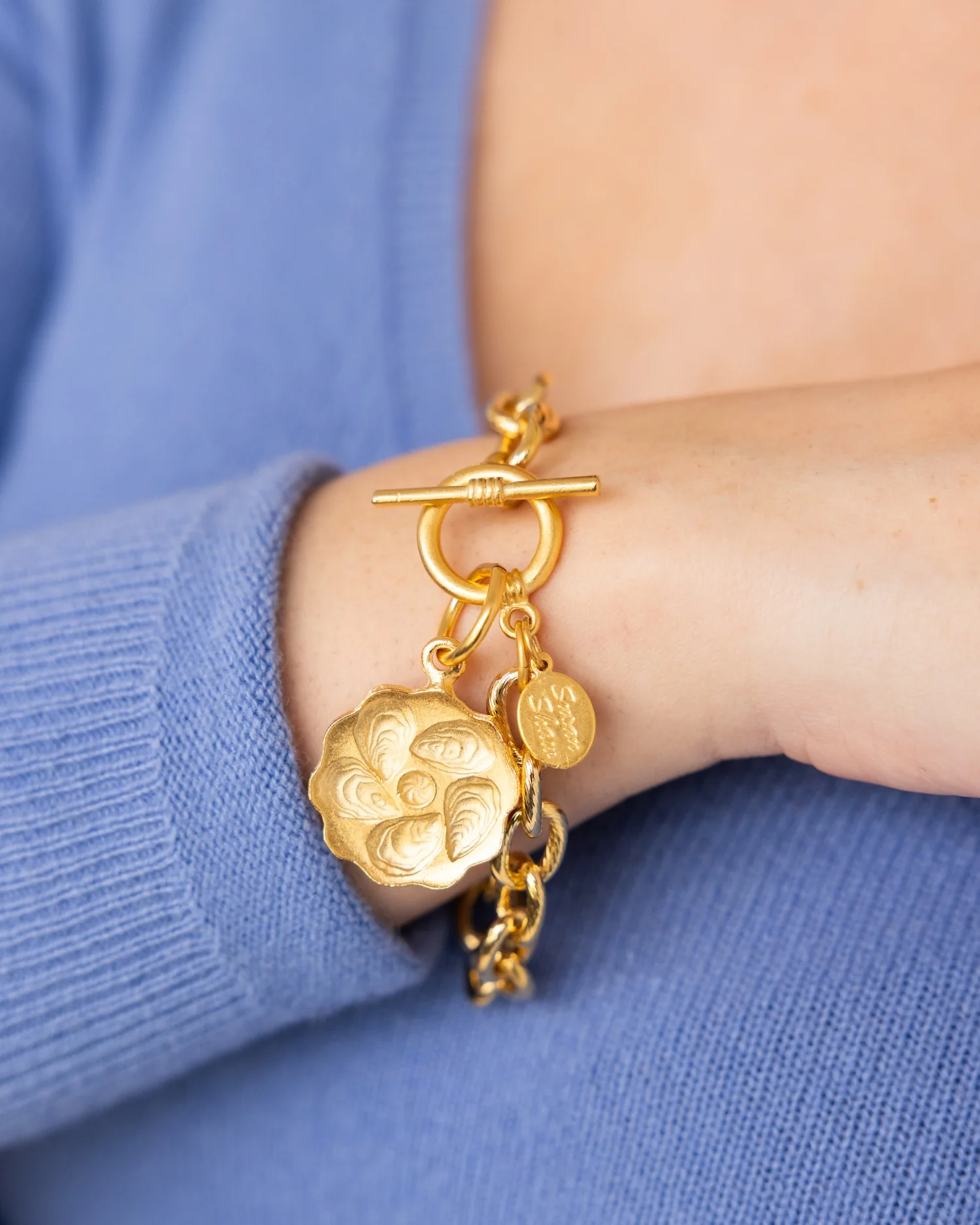 Oyster Plate Toggle Bracelet - Image 3