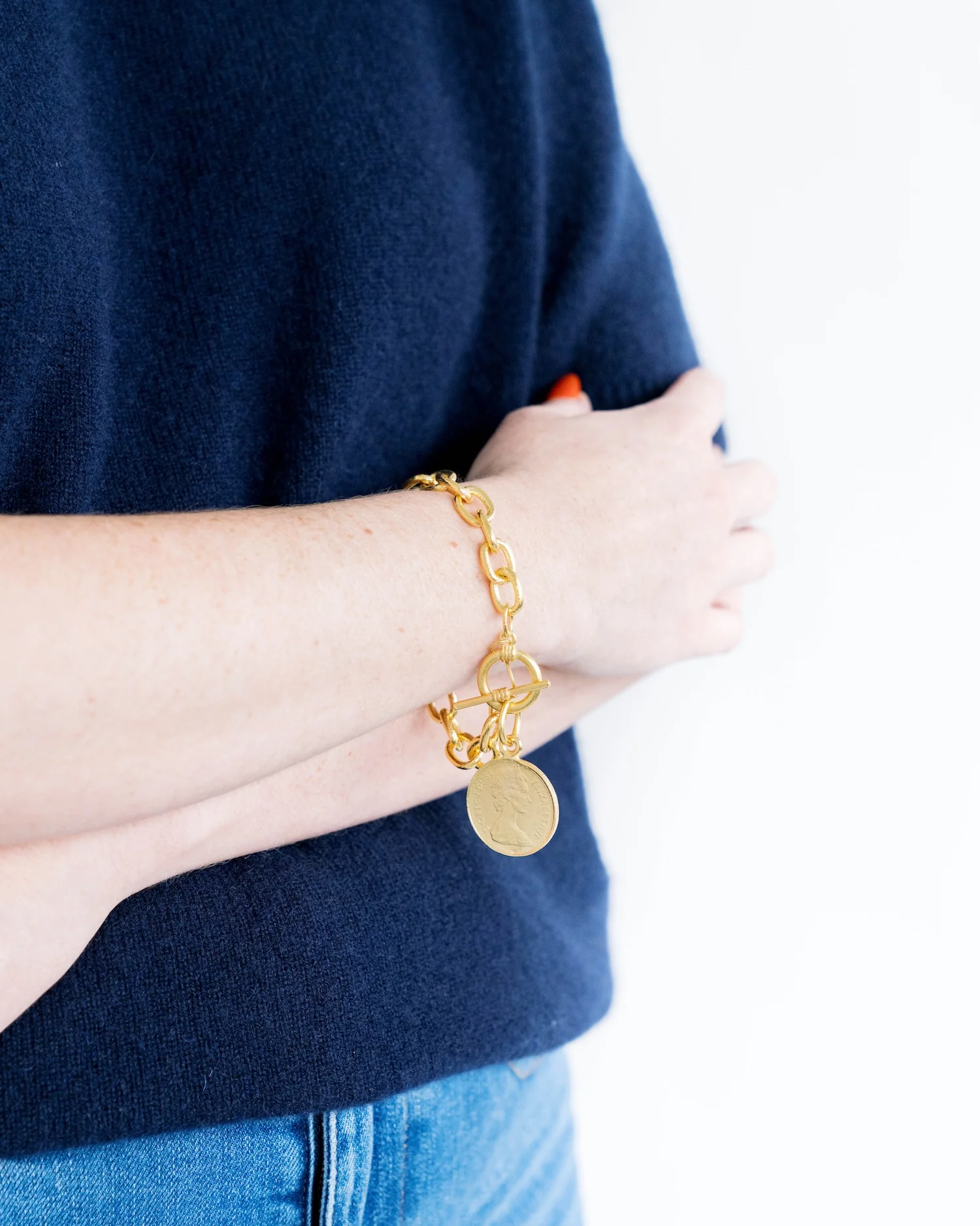 Queen Elizabeth II Coin Chain Bracelet - Image 2
